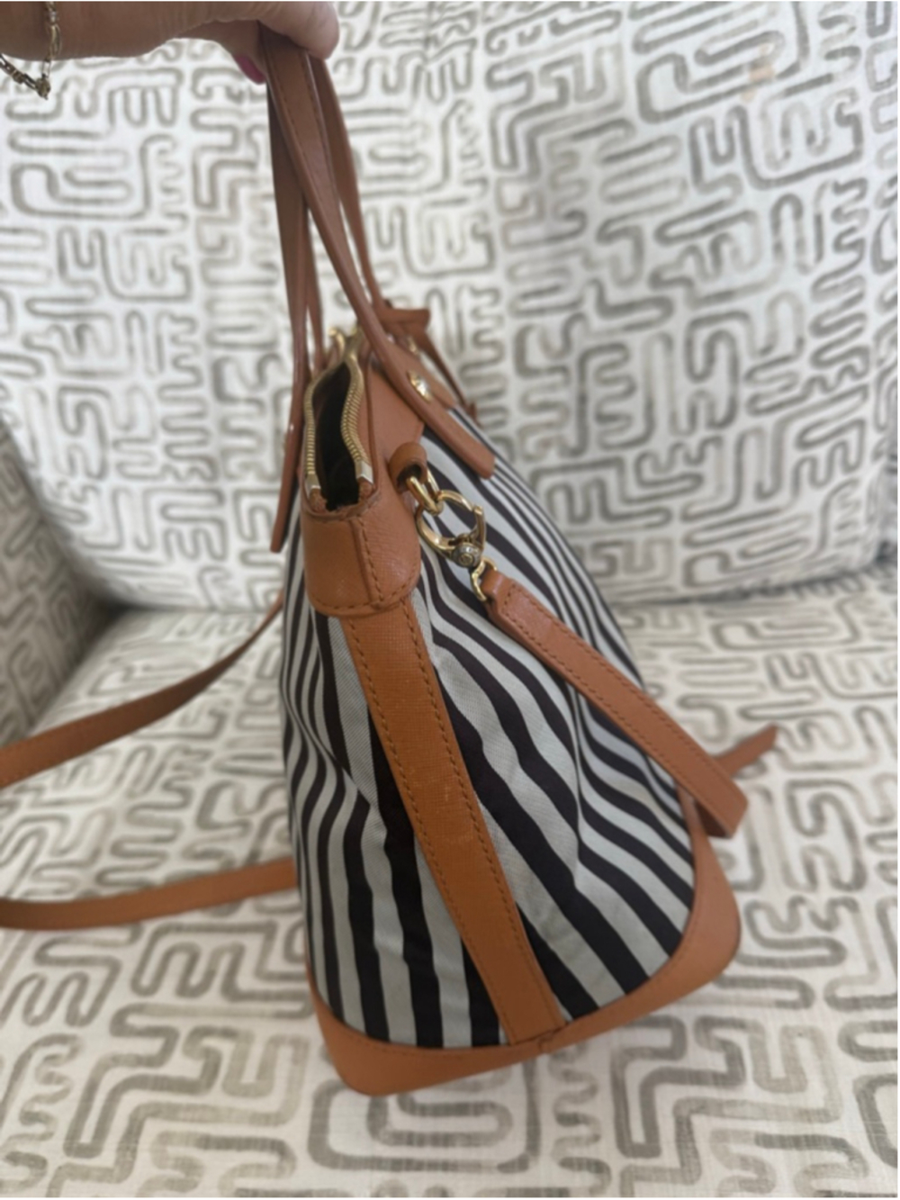Henri Bendel Satchel with crossbody strap Brown & White Striped - Picture 5 of 15